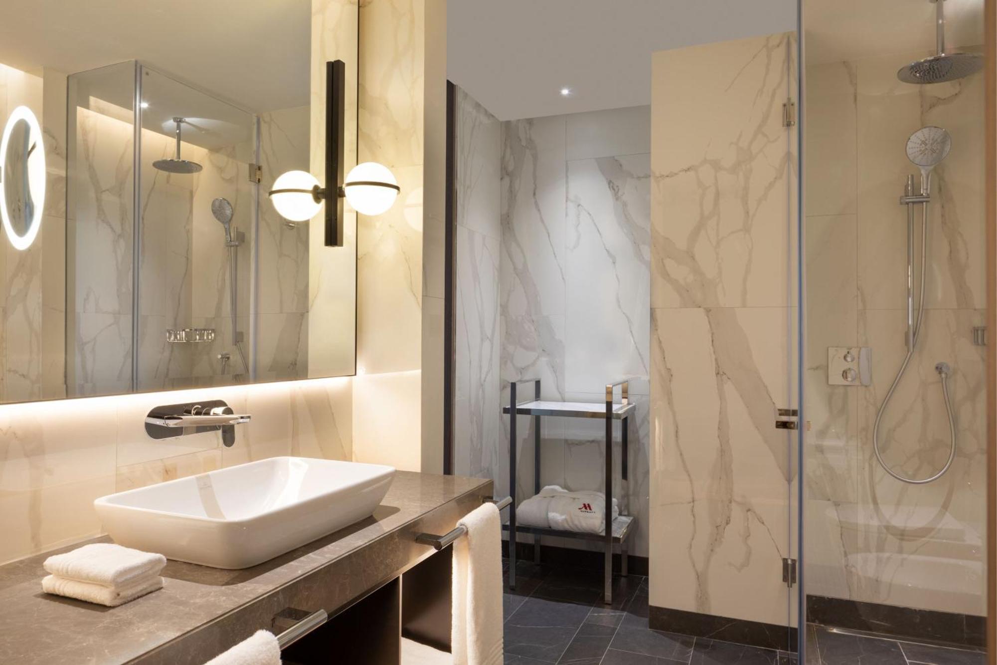 Tirana Marriott Hotel 外观 照片